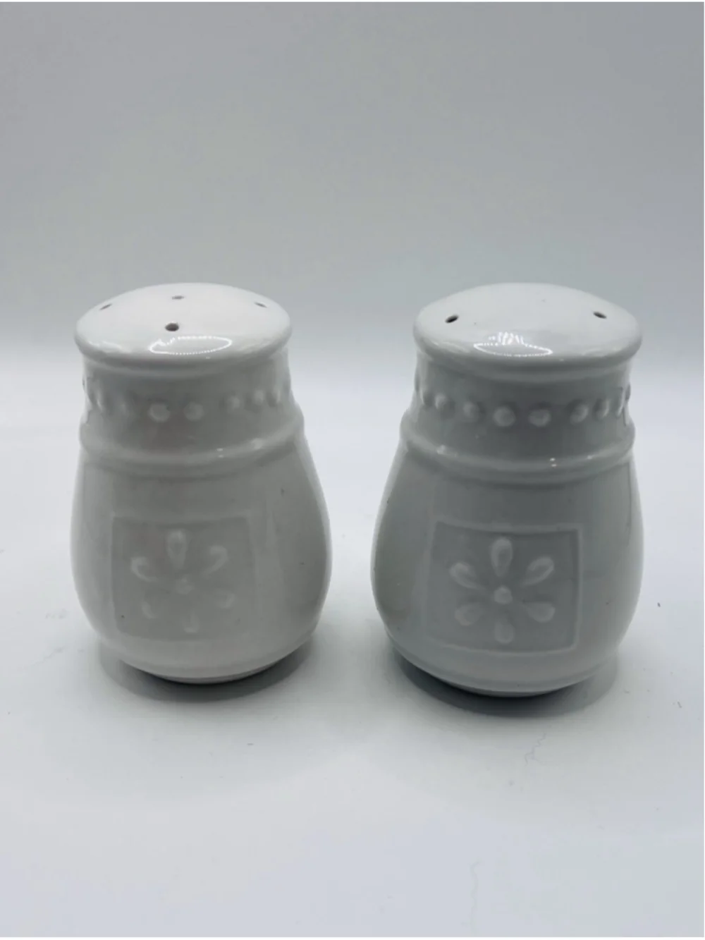 Totally Today Salt & Pepper Shakers White Ceramic Embossed Floral Dots
